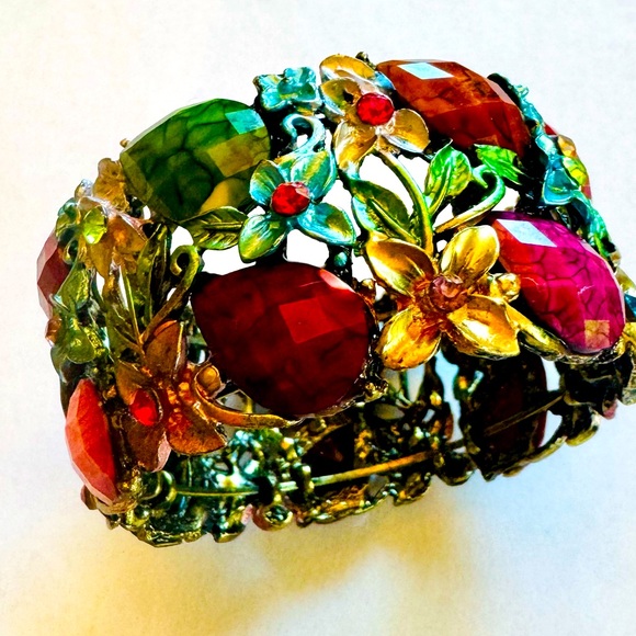 Enamel and stone flower cuff bracelet - Picture 2 of 4